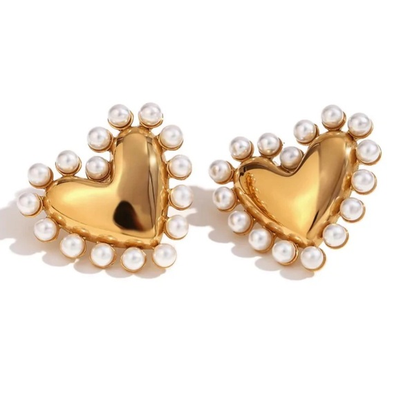 Anthropologie Jewelry - Modern Statement Heart Pearl Earrings